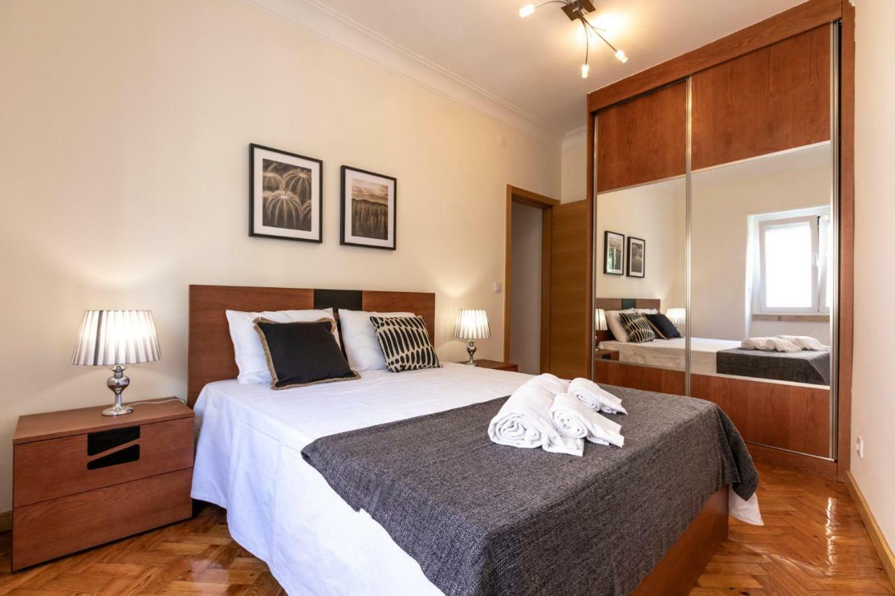 Like-Home-T3 Apt-Campolide, Near Amoreiras Mall Lisbon Luaran gambar