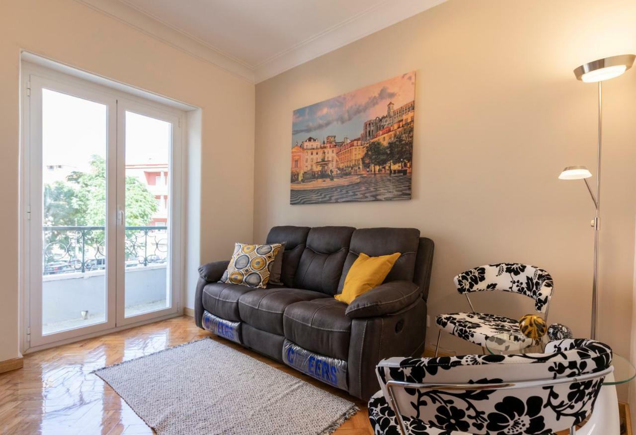 Like-Home-T3 Apt-Campolide, Near Amoreiras Mall Lisbon Luaran gambar
