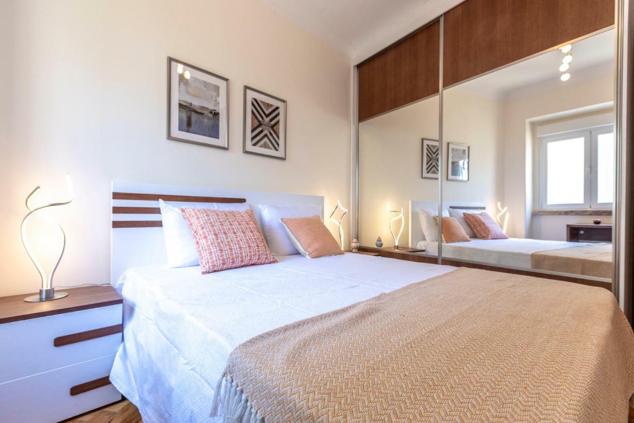 Like-Home-T3 Apt-Campolide, Near Amoreiras Mall Lisbon Luaran gambar